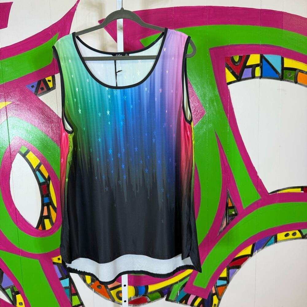 NWT, Lily, Blue Graphic Relaxed Tank Top. Size 1XL.